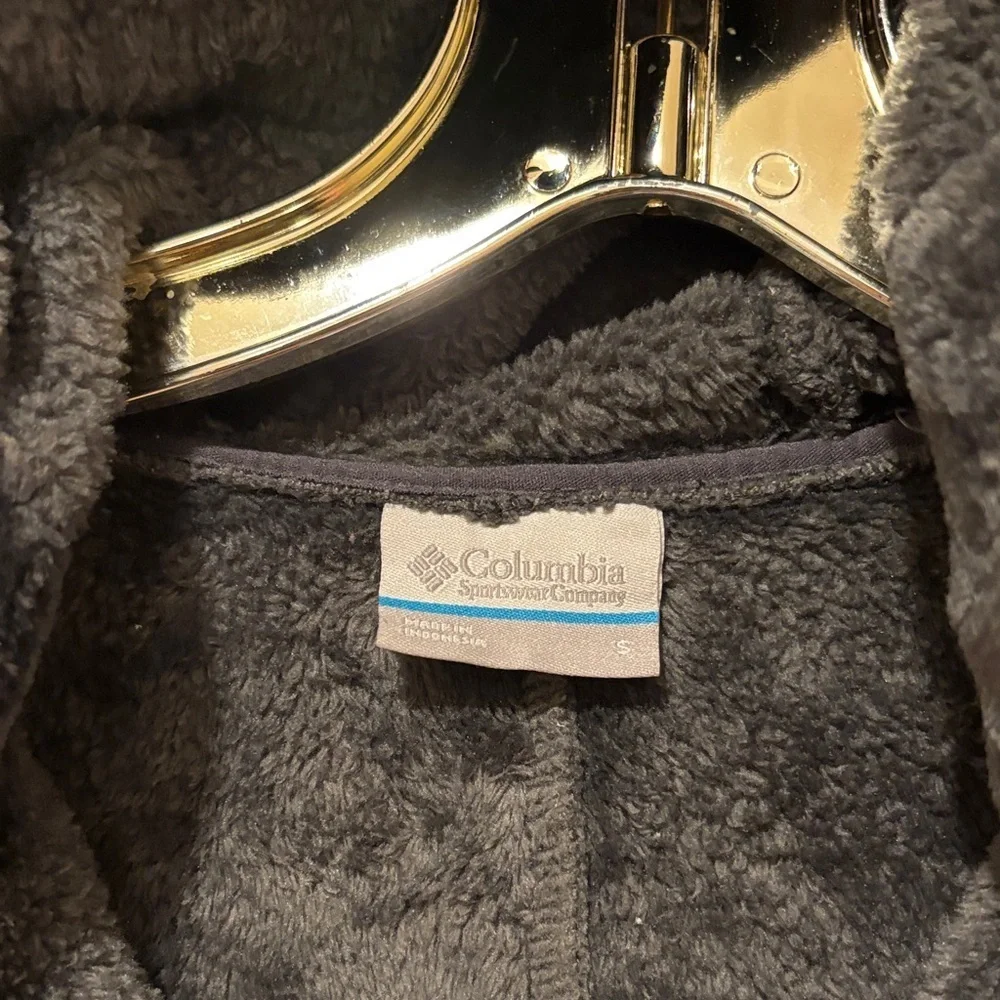 Columbia Women's Black Fleece Zip-Up Jacket